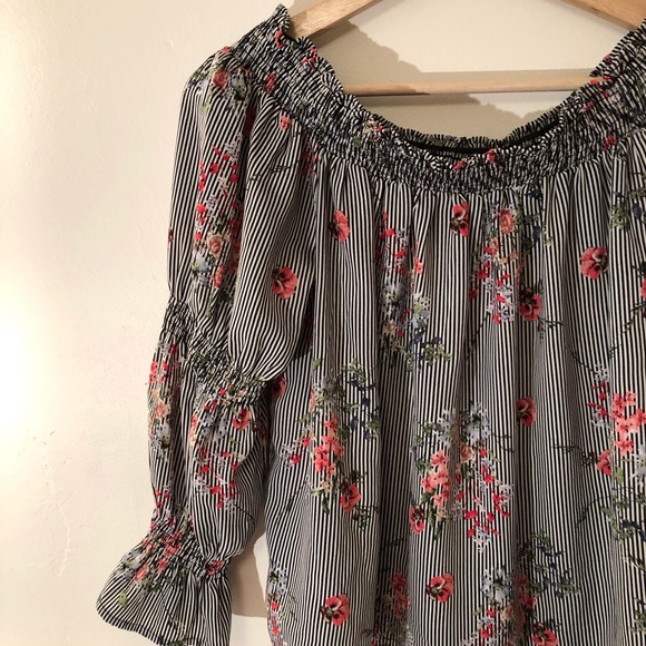 Blue Rain Off the Shoulder sz S ✨ - Picture 2 of 4